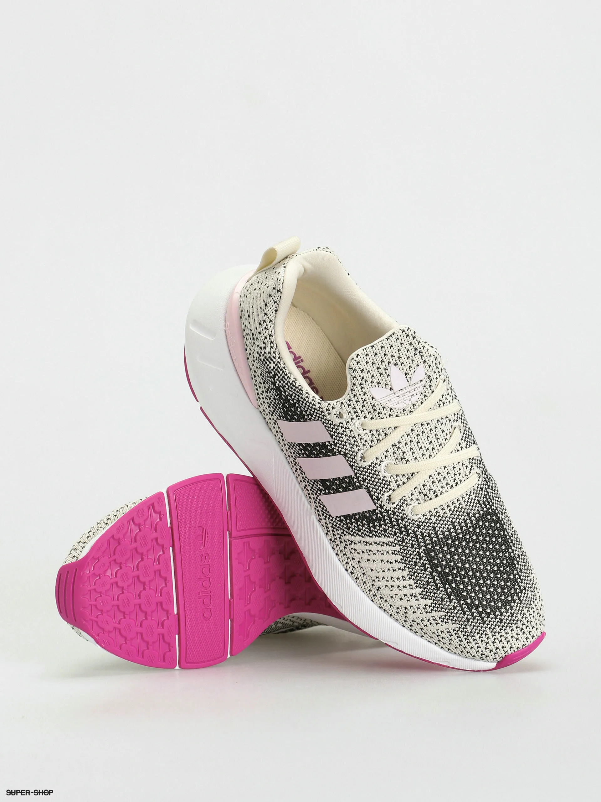 adidas Originals Swift Run 22 W Shoes Wmn (cwhite/clpink/vivpnk)