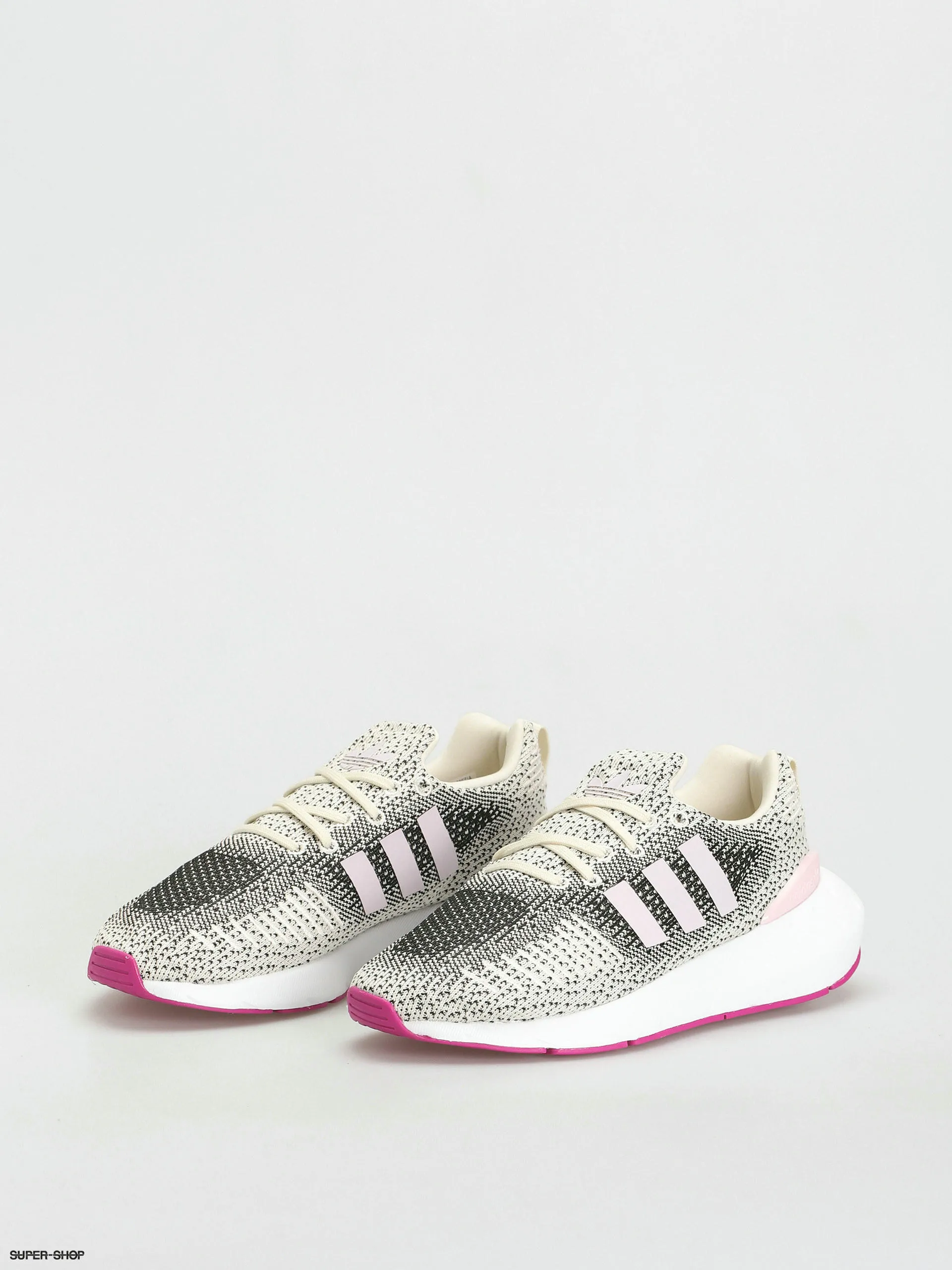 adidas Originals Swift Run 22 W Shoes Wmn (cwhite/clpink/vivpnk)