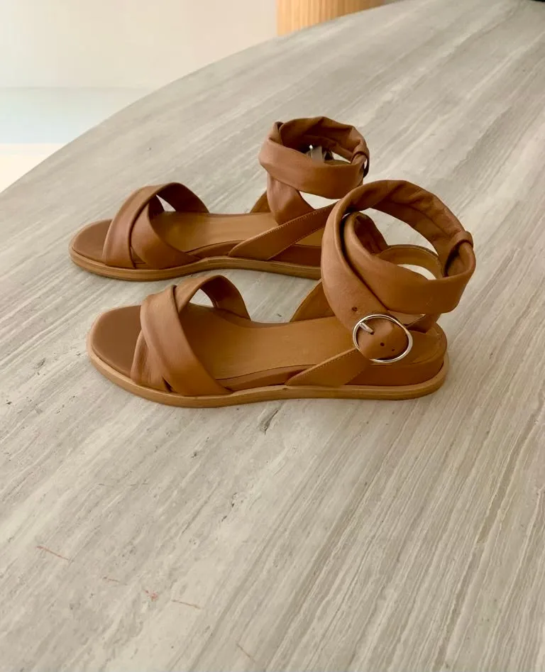 Katriane Sandal