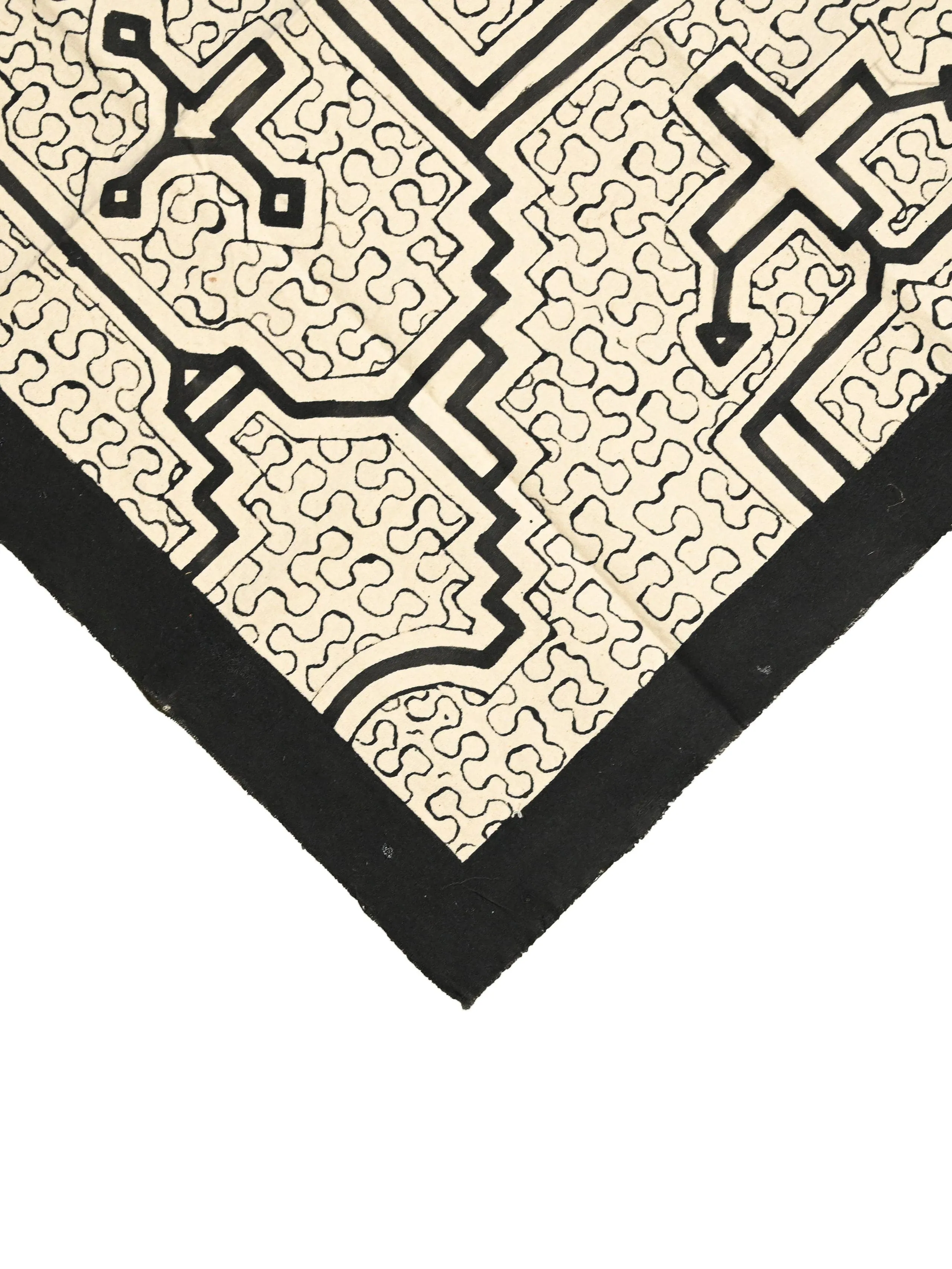 Shipibo Painted Cloth - White-Black