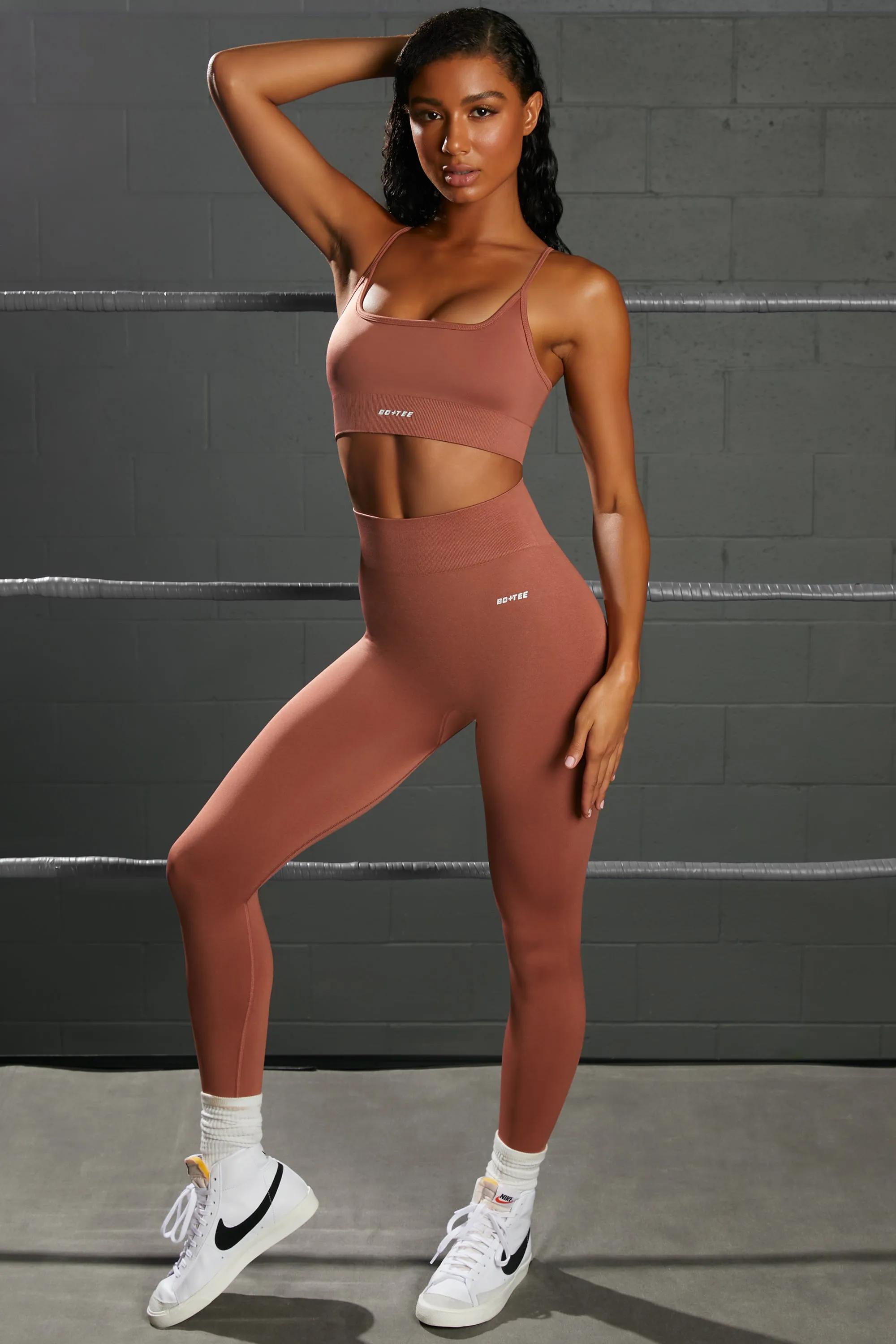 Surge Curved Waist Seamless Leggings in Rust