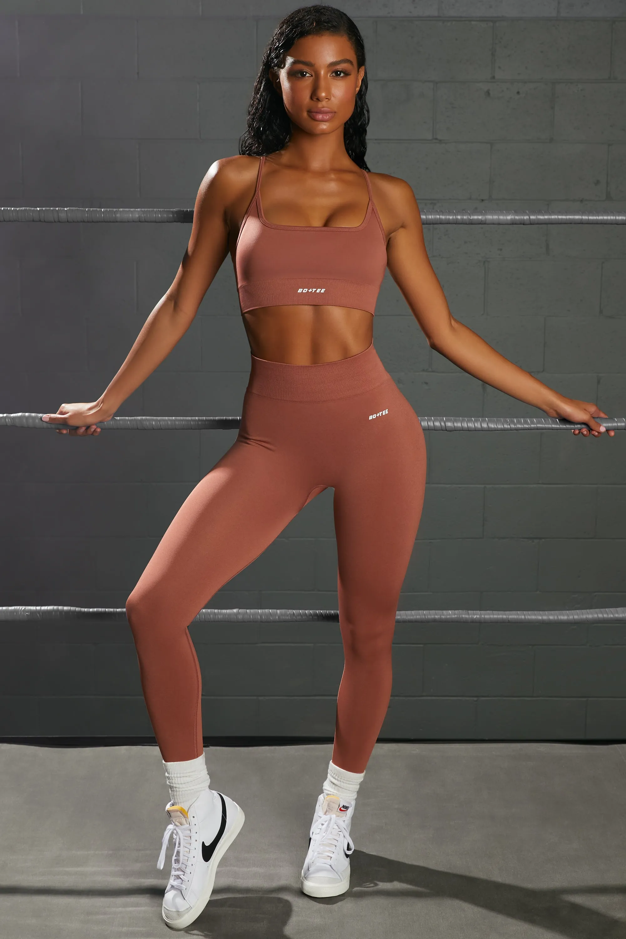 Surge Curved Waist Seamless Leggings in Rust