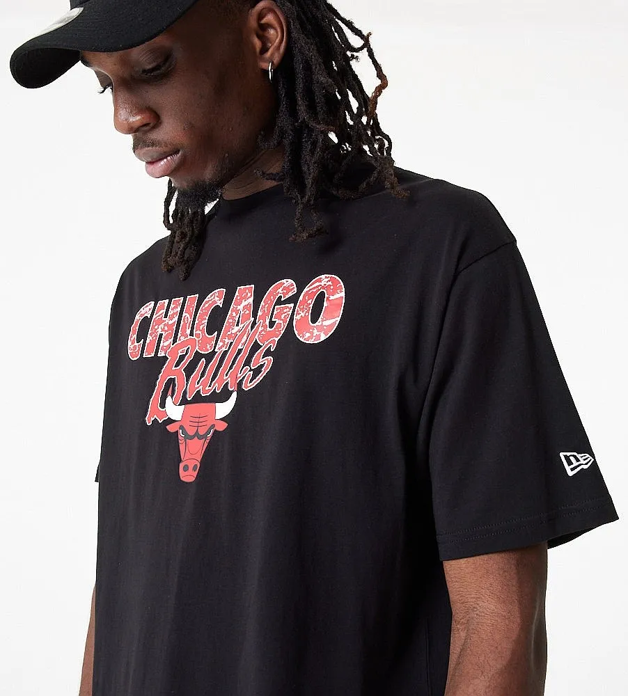 T-Shirt New Era Team Script Oversized NBA Chicago Bulls - Black/Faded Red - men´s