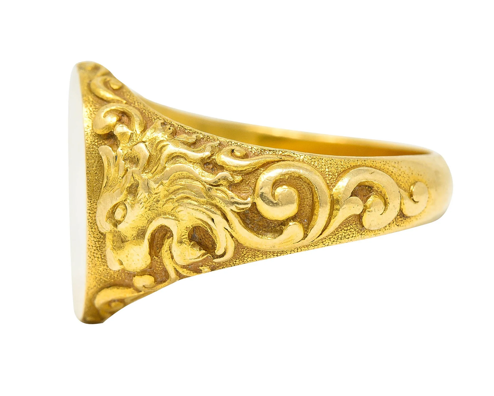 Tiffany & Co. Art Nouveau 18 Karat Gold Unisex Lion Signet Ring