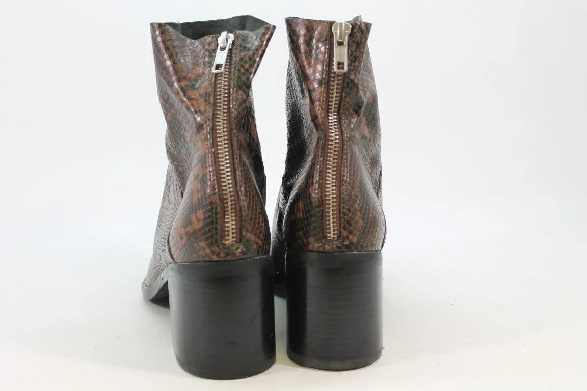 Treasure & Bond Farrah Women's Brown Snake Boots 10M(ZAP14397)