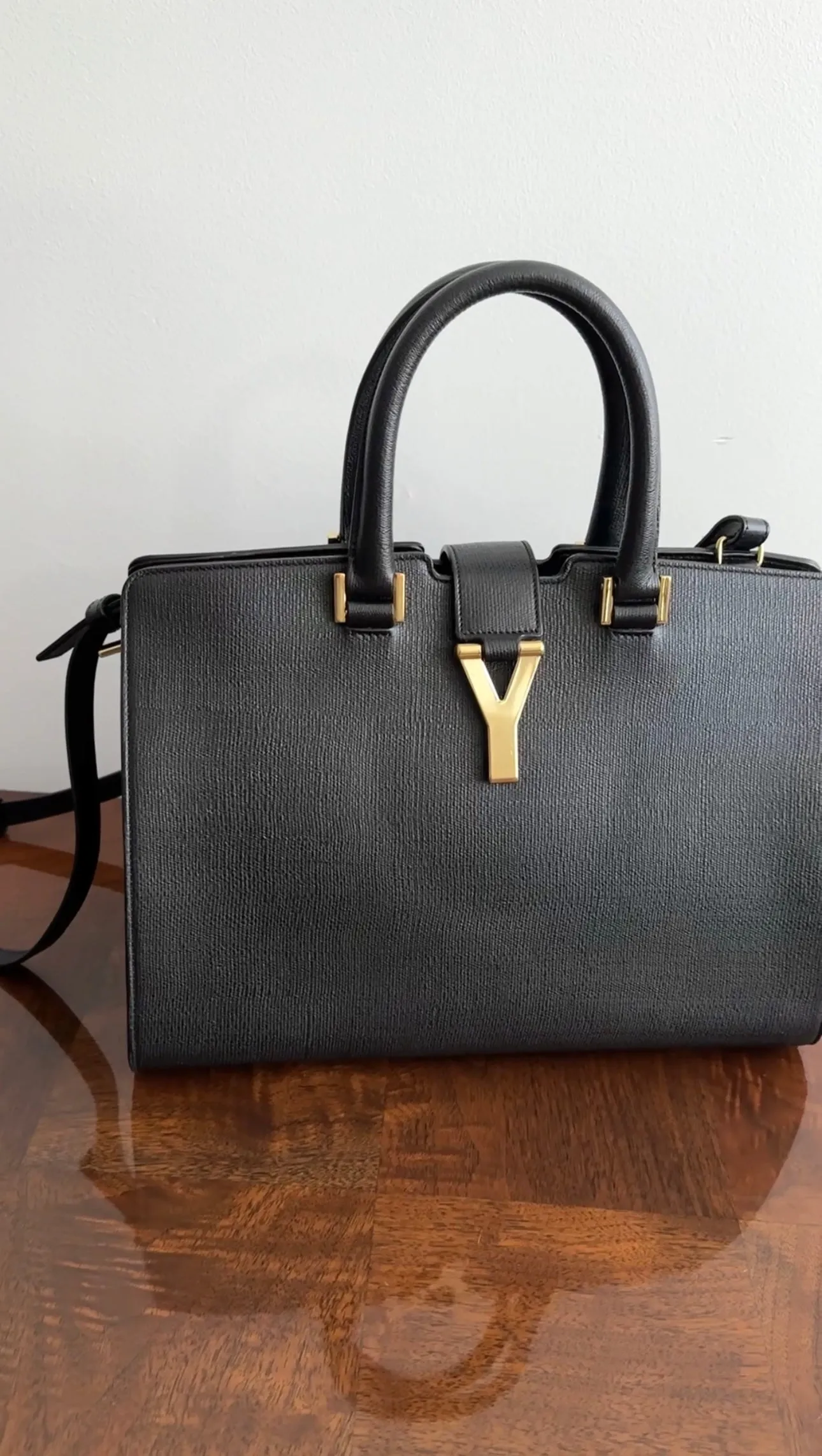 Yves Saint Laurent Y Ligne Cabas Grained Leather Tote Bag